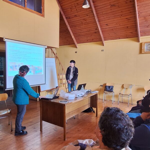 Programa de Investigación Pesquera UACh capacita a pescadores artesanales de Ancud para implementar sistema de monitoreo participativo en pesquerias de pulpos y jaibas